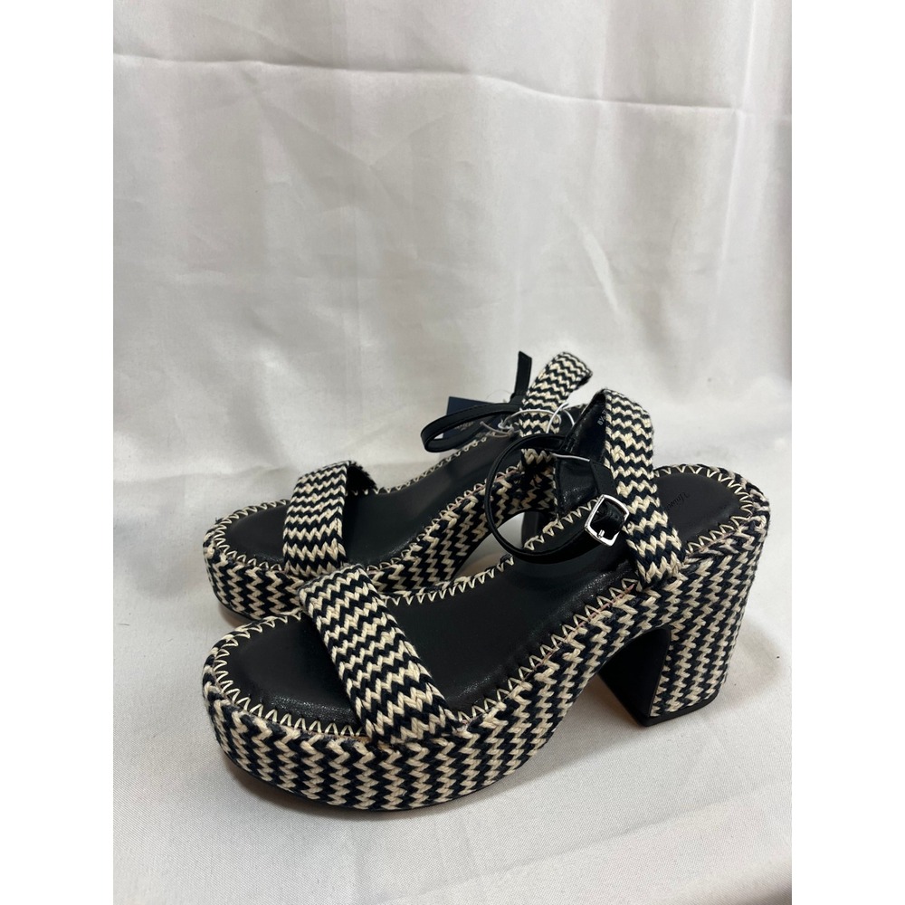 Universal Thread Women Black White Chevron Woven Platform Block Heel Sandals 8.5